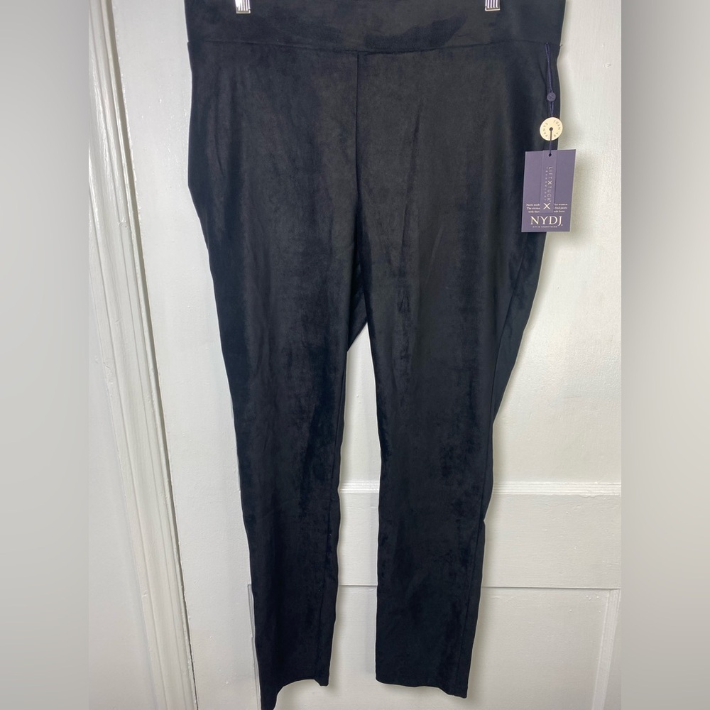 NYDJ NWT Suede Leggings in Black w Lift Tuck Technology &  High Waisted